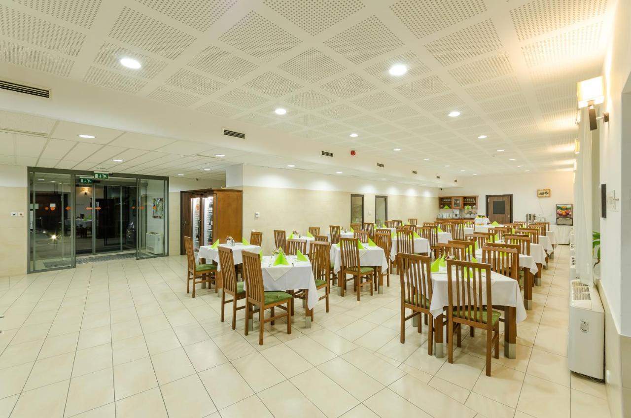 Hotel Kelep توكاي المظهر الخارجي الصورة